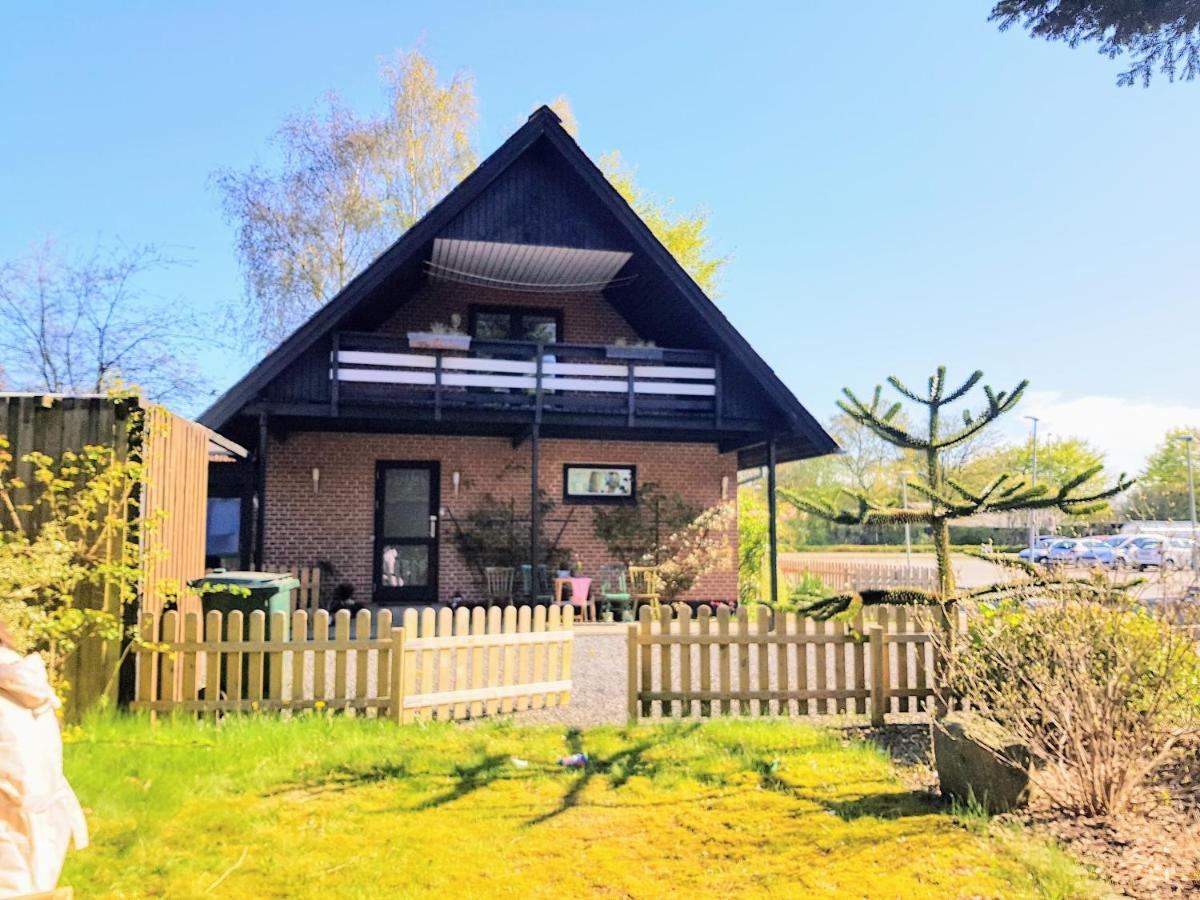 5 Minute Walk To Lego House-2 Bedrooms With Balcony Garden View.Loft Floor ビルン エクステリア 写真